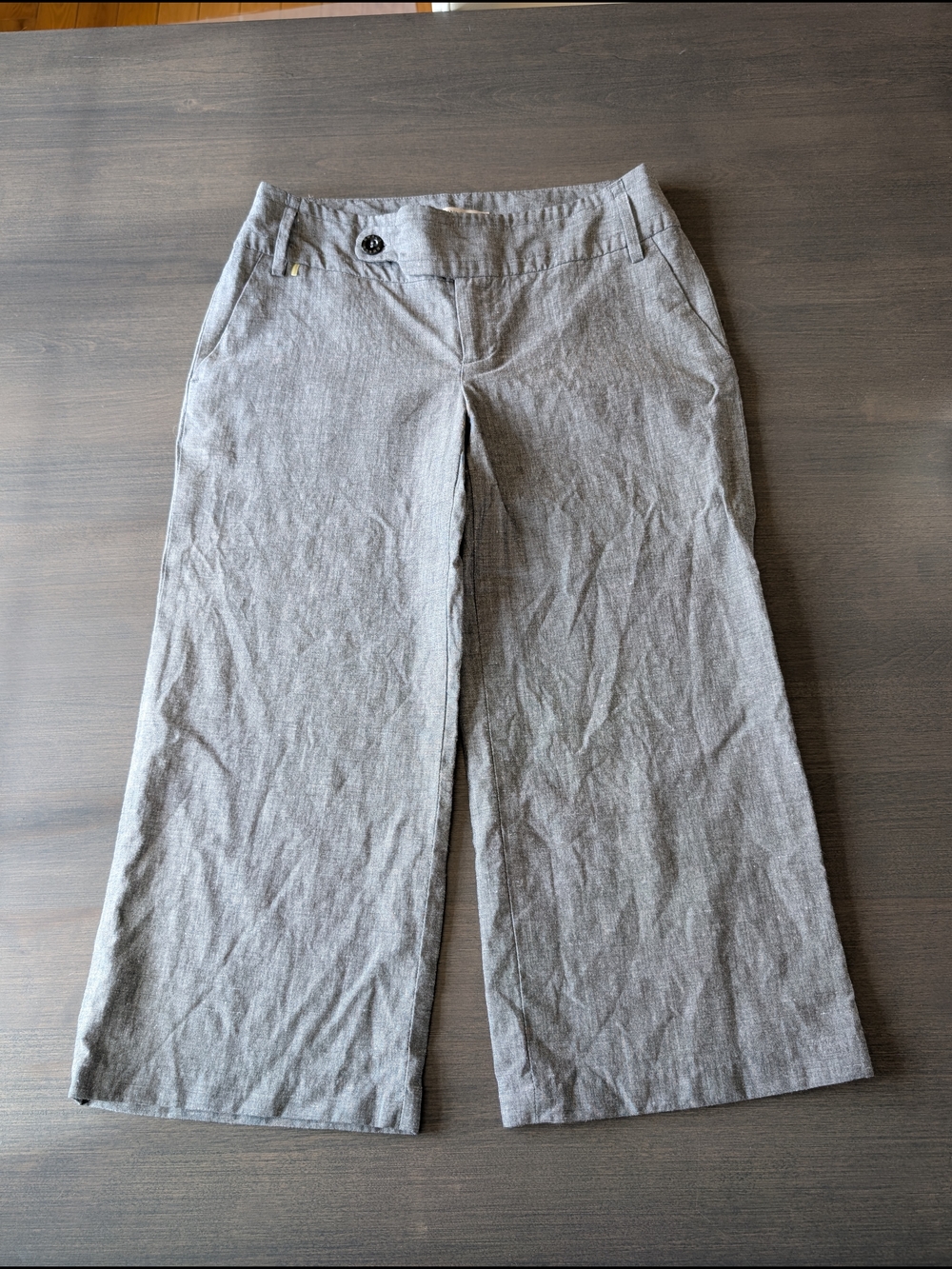 RW&CO. Gray Textured Capris
